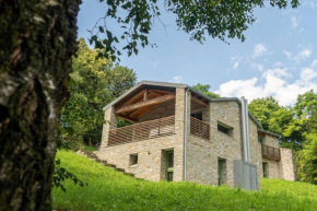 Cottage of Bellagio's Woods Civenna